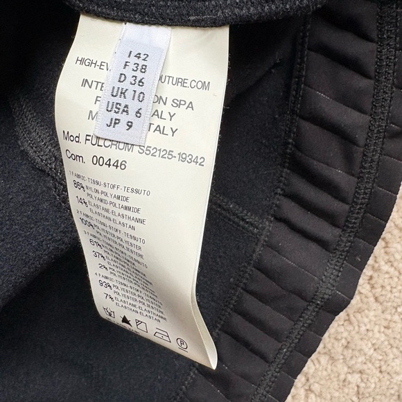 Chic High By Claire Campbell Black and Gray Long Sleeve Top - Picture 8 of 10